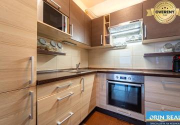 Reality SVETLÝ ZARIADENÝ 2-IZBOVÝ BYT S BALKÓNOM - LA VITA