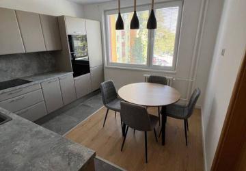 Reality KRÁSNY ZARIADENÝ 2 IZBOVÝ BYT NA JUHU