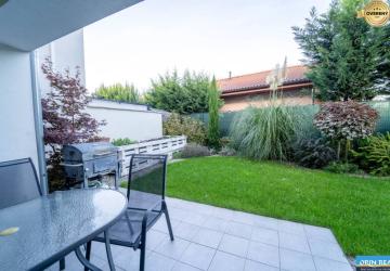 Reality ATRAKTÍVNY 2 IZBOVÝ BYT S VLASTNOU ZÁHRADKOU a 3 parkovacími miestami