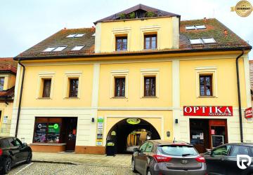 Reality RADO ׀  Na predaj 2i byt  v centre mesta Skalica.