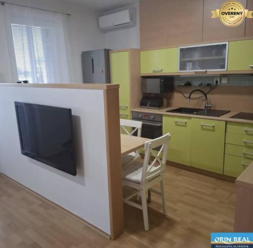 Reality Na prenájom klimatizovaný 2 izbový byt v Moste pri Bratislave