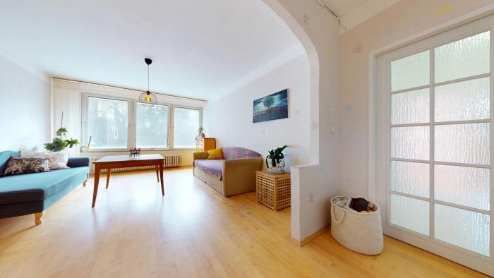 Reality Veľký 3i byt 104m2, Tichá ul., loggia 12m, pivnica, tehlové vnútorné priečky, pôvodný stav