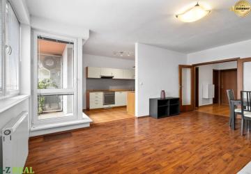 Reality Predaj  4-izb. bytu s garážovým státím - Ružinov, ul. Na Križovatkách