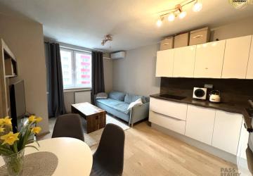 Reality PREDAJ 2 izbový byt s garážou v skvelej lokalite v Ružinove