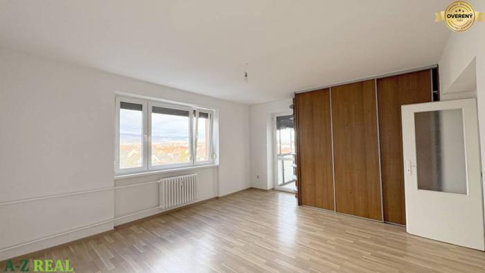 Reality Exkluzívne predáme pekný 3-izbový byt vo Vajnoroch