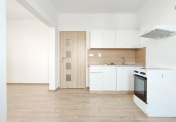 Reality RentHub | 2-izbový byt + parking, ul. Východná | Trenčín