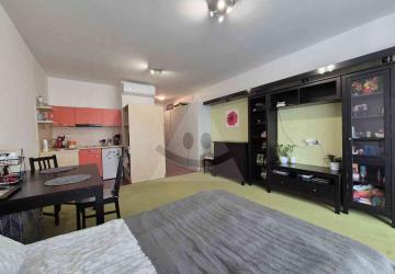 Reality garsónka, Komárno, Sídlisko IV