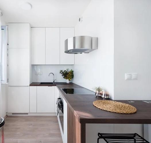 Reality Kompletne zariadený 1-izbový byt – Jurská,