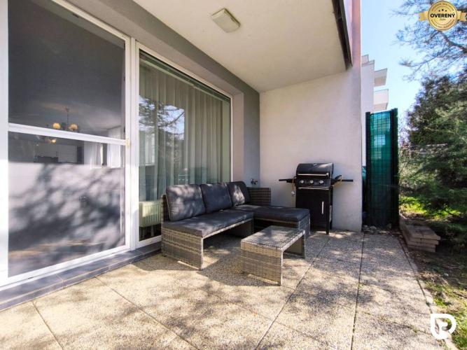 Reality RentHub | veľký 2i byt so záhradou | parkovanie | Dunajská Lužná