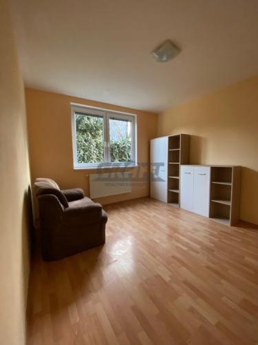 Reality Na prenájom 3-izb. byt Hornádska ul. - Podunajské Biskupice
