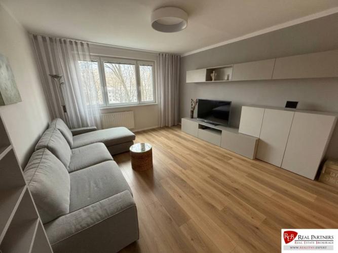 Reality REB.SK 3-izbový byt na prenájom v Petržalke, Bratislava - Dvory I.