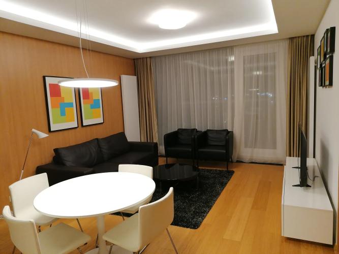 Reality Luxusný 2-izbový byt s panoramatickým výhľadom v srdci Bratislavy