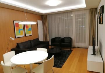 Reality Luxusný 2-izbový byt s panoramatickým výhľadom v srdci Bratislavy