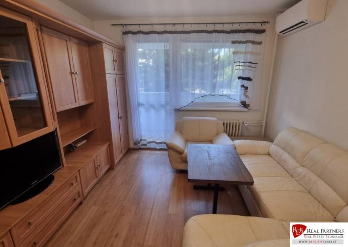 Reality REB.SK Prenájom 2-izbovbový byt Bratislava Petržalka
