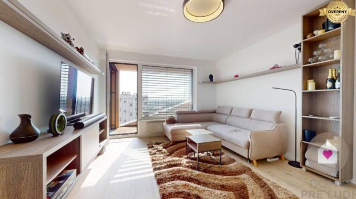 Reality BA/PETRŽALKA-Prenájom moderného 2i bytu s lodžiou+parking-Kopčianka