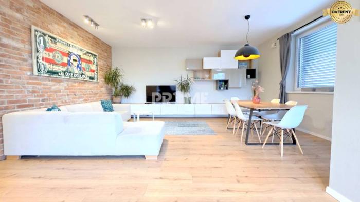 Reality LUXUSNÝ 3i byt, TERASA, PARKING, KLÍMA, ZELENÁ HORKA, Ďumbierska ulica