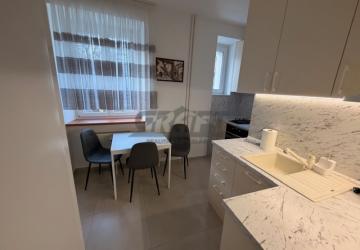 Reality Na prenájom 1-izbový byt Osadná ul. v BA