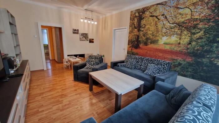 Reality Prenájom: 3-izbový byt – Starý Avion, Odborárske námestie