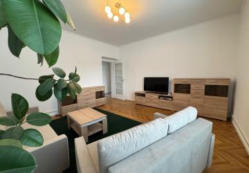 Reality PRENÁJOM veľkého 2-izb. bytu v CENTRE s parkovaním