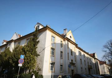 Reality Prenájom 1-izbového bytu v Bratislave – Mestská ulica