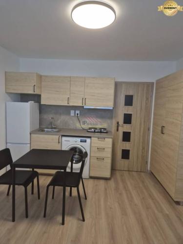 Reality Predaj zariadenej garzonky na ul. T.G. Masaryka