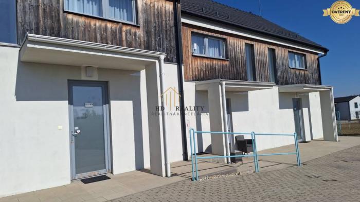 Reality HD REALITY, prenájom, 1- izbový apartmán v Mengusovciach.