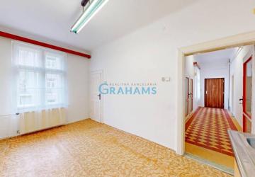 Reality Staromestský 3,5-izbový byt s pivnicou – 29. augusta, Staré Mesto