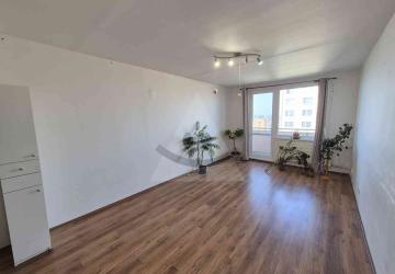 Reality 2-izbový byt byt, Komárno, Sídlisko VII, Eötvösa