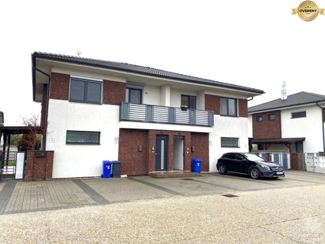 Reality NA PREDAJ ÚTULNÝ 3-IZBOVÝ BYT V RODINNOM DOME, DUNAJSKÁ STREDA