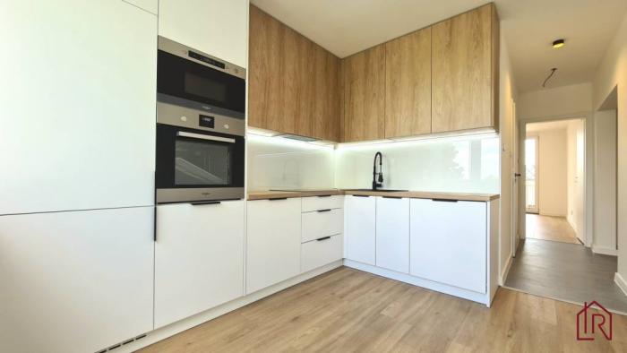 Reality 4i, 79m2 + loggia, Košice- KVP, Titogradská ulica, nová rekonštrukcia