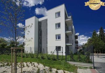 Reality Kúpime garsónku alebo 1-izb. byt v Senci.