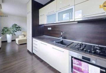 Reality Prenájom 2-izbový luxusný byt v centre mesta Humenné