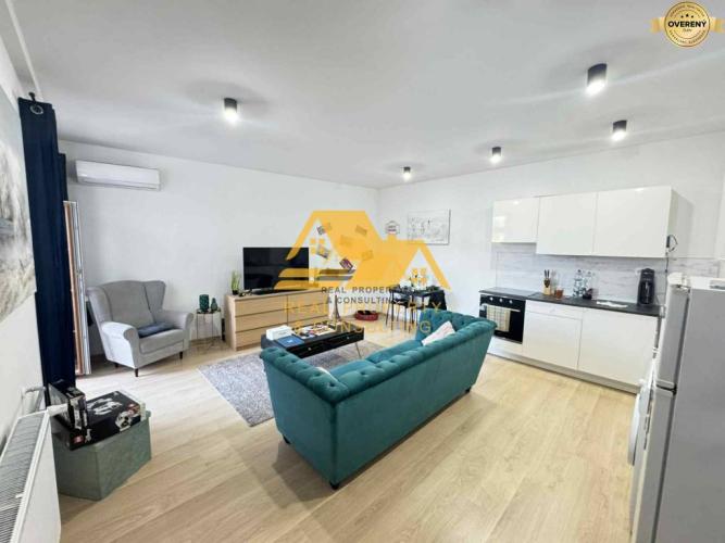 Reality Exkluzívne! Prenajmem 2 izbový byt s balkónom v Nových Zámkoch