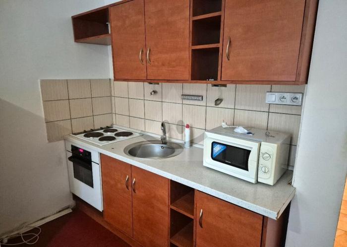 Reality garsónka, Komárno, Sídlisko VII, Eötvösa