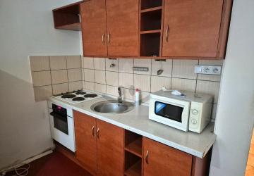 Reality garsónka, Komárno, Sídlisko VII, Eötvösa