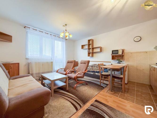 Reality RADO | Na prenájom garsónka 30m2, Východná - Trenčín