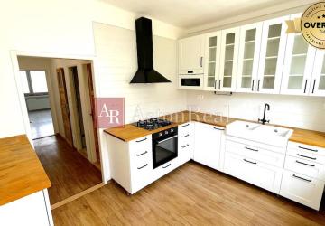 Reality 3-izbový byt po rekonštrukcii, samostatná kuchyňa,park za domom BA III