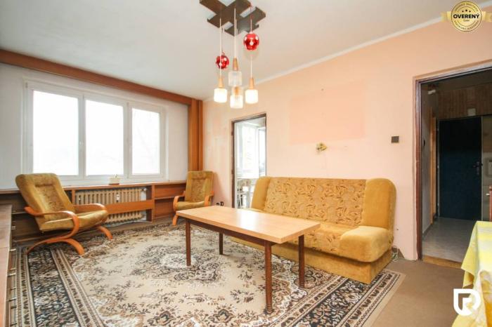 Reality RADO | 2i byt 52m2 + balkón a lódžia, ul. Vážska - Piešťany