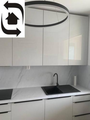 Reality Predaj 2 izbového bytu, Drotárska cesta, Bratislava