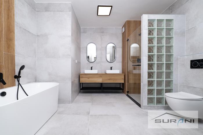 Reality 4-izbový byt 116 m² | krb | terasa | garážové státie | Svetlá ulica – Staré Mesto