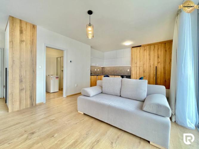 Reality RentHub I EXKLUZÍVNE 1-izbový byt s veľkým balkónom VictoryPort | 35㎡