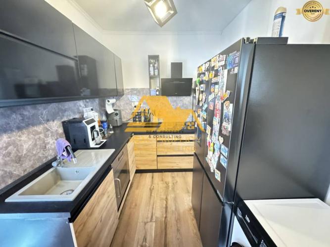 Reality Predám tehlový 3 izbový byt v Nových Zámkoch