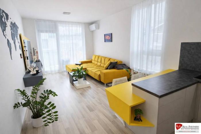 Reality Prenájom 2-izbový byt, 53m2,loggia, AHOJ PARK, Koliba