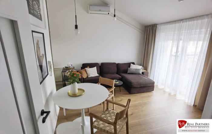 Reality Prenájom 1,5-izbový byt, 47m2, balkón, Bratislava-Staré Mesto