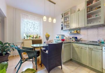 Reality RADO | 3i byt s výhľadom na Kolibu a hrad | Kramáre | 74.7m2