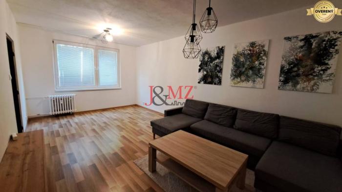 Reality 2 izbový byt 65 m2, komplet. rekonštrukcia, Tlmače Lipník SM-881