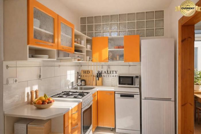 Reality HD REALITY, prenájom, 3- izbový byt na Nábreží.