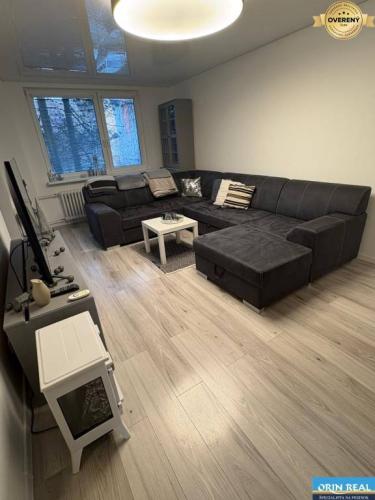 Reality KRÁSNA ZARIADENÝ 3 IZBOVÝ BYT V MODRE