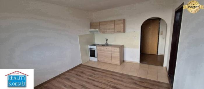 Reality Na prenájom 1 izbový byt s balkónom 36m2 Nábrežná Nové Zámky