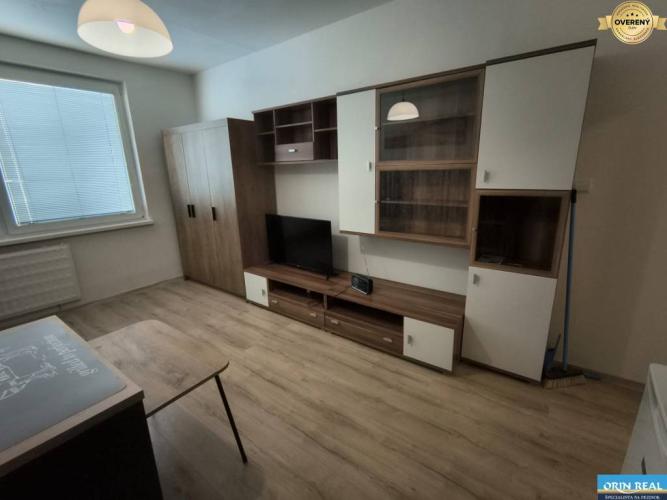 Reality KOMPLET ZARIADENÁ GARSÓNKA PRI PLAVÁRNI